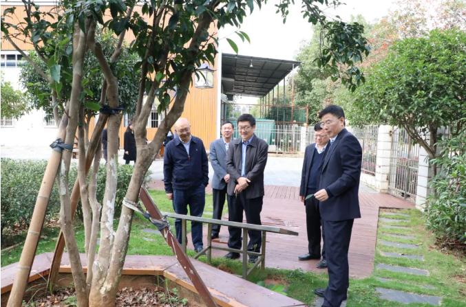 省供銷合作總社黨組書記、理事會主任劉湘凌調(diào)研我司